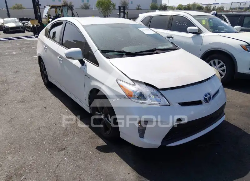 2015 Toyota PRIUS фото