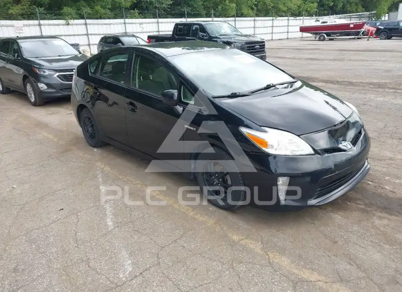 2015 Toyota PRIUS photo