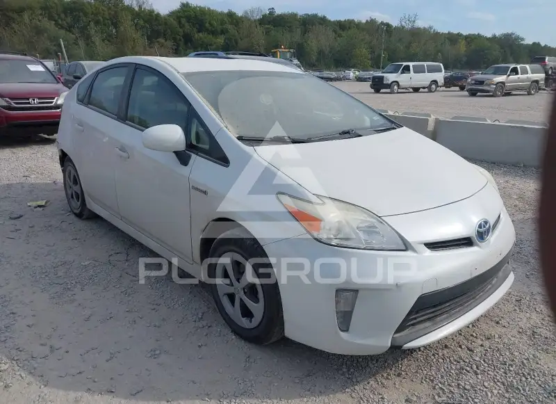 2015 Toyota PRIUS photo