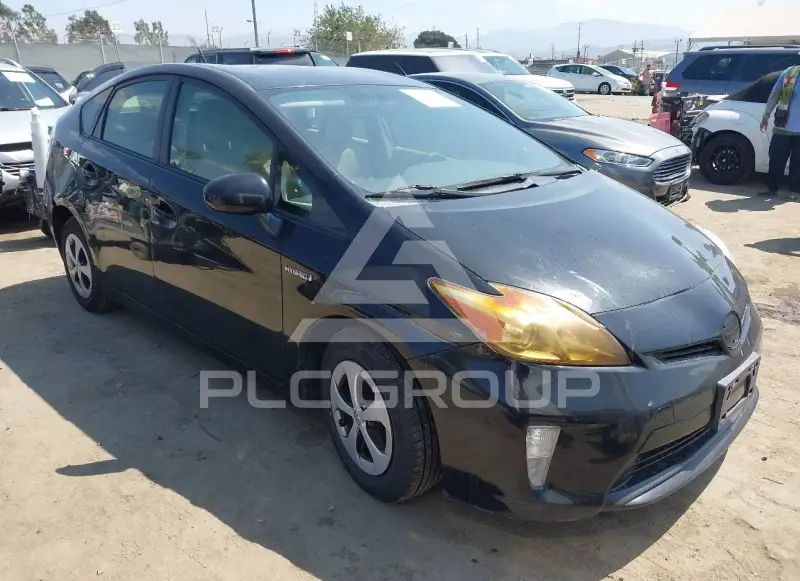 2015 Toyota PRIUS фото