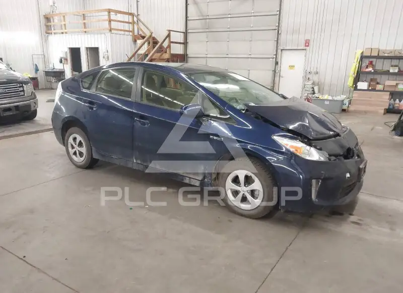 2015 Toyota PRIUS фото