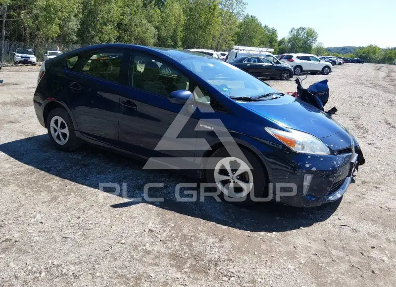 2015 Toyota PRIUS фото