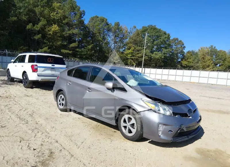 2015 Toyota PRIUS фото