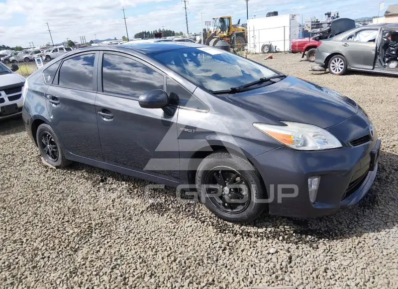 2015 Toyota PRIUS фото