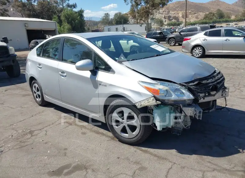 2015 Toyota PRIUS фото