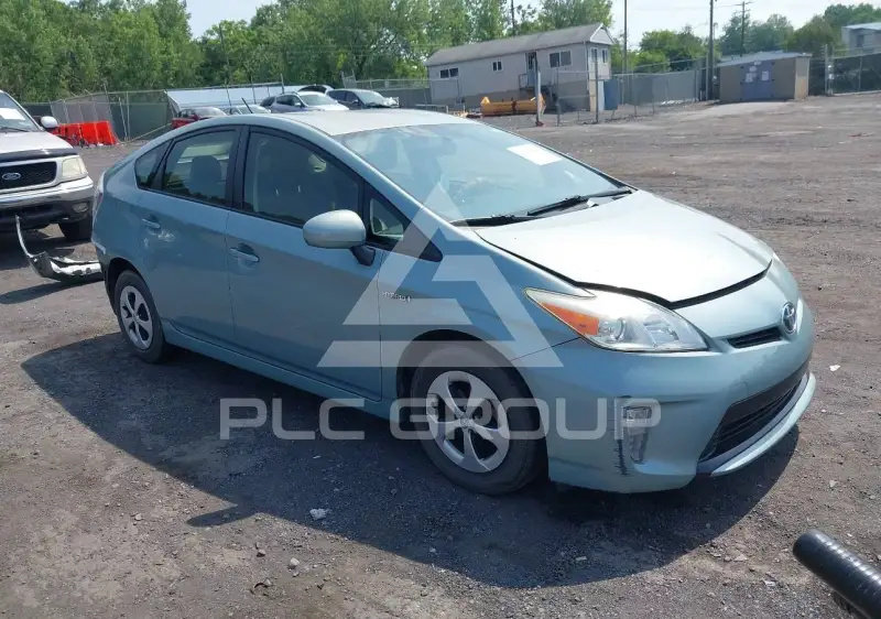 2015 Toyota PRIUS photo