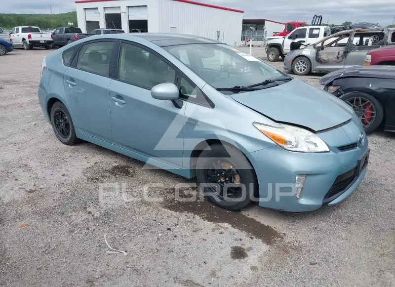2015 Toyota PRIUS фото