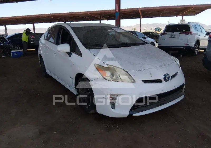 2015 Toyota PRIUS photo