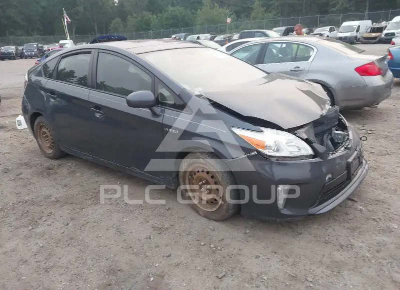 2015 Toyota PRIUS photo