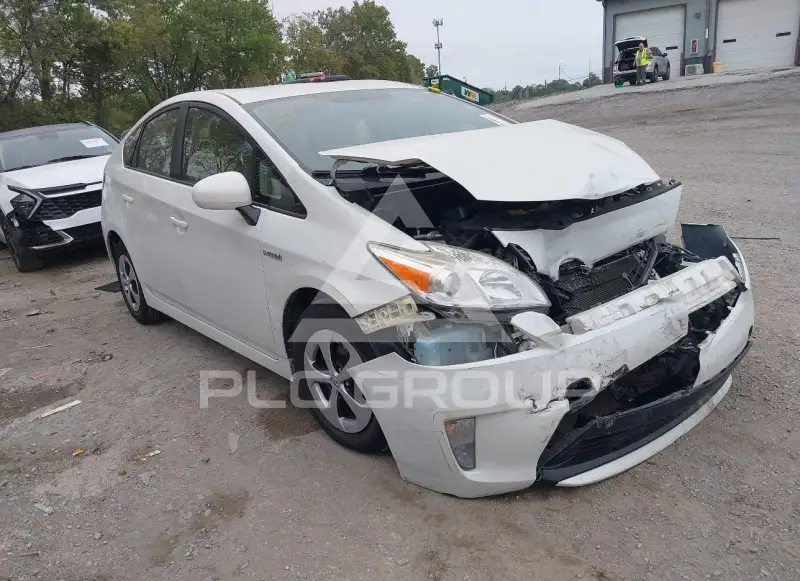 2015 Toyota PRIUS фото