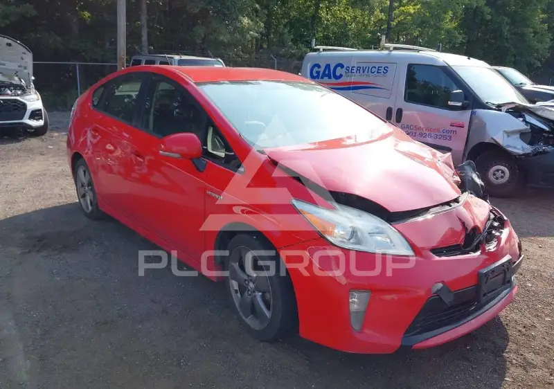 2015 Toyota PRIUS фото