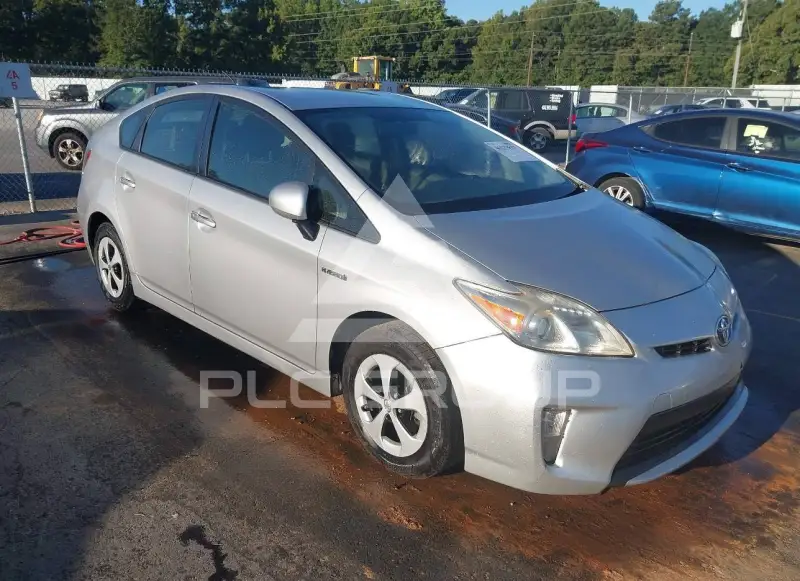 2015 Toyota PRIUS фото