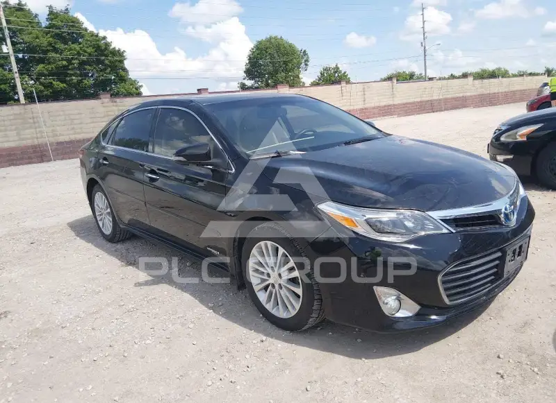 2015 Toyota AVALON photo