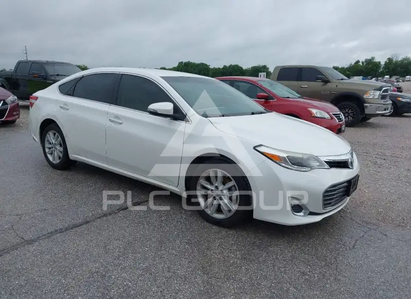 2015 Toyota AVALON фото