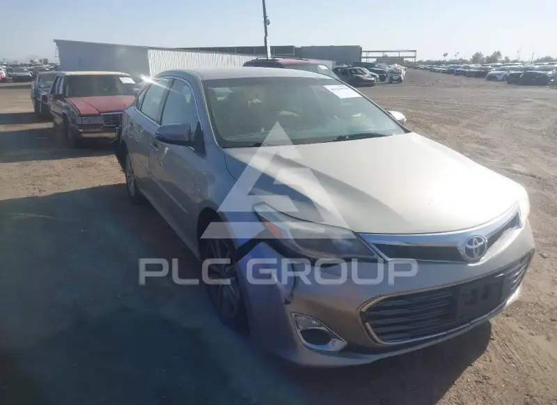 2015 Toyota AVALON photo
