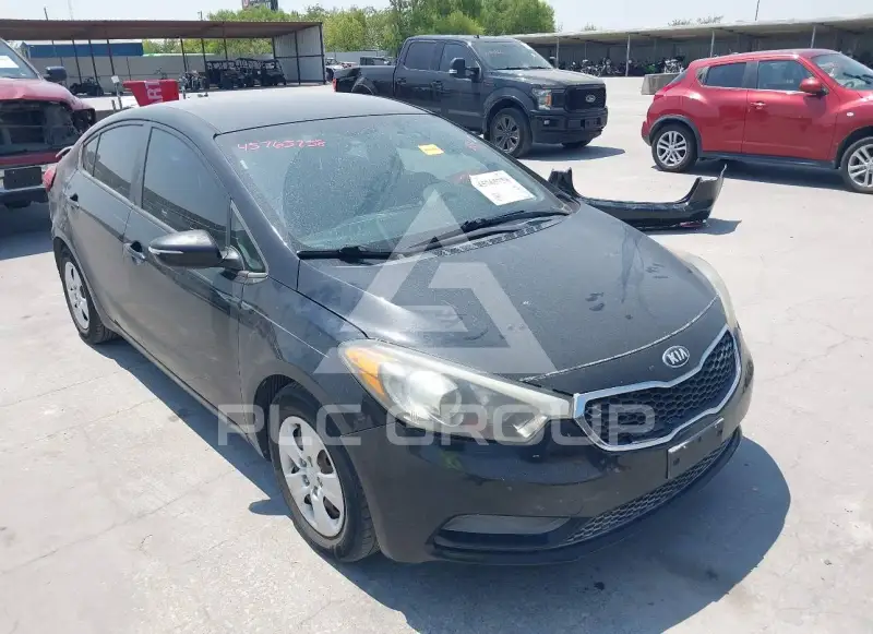2015 KIA Forte photo