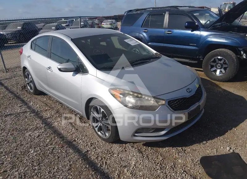 2015 KIA Forte photo