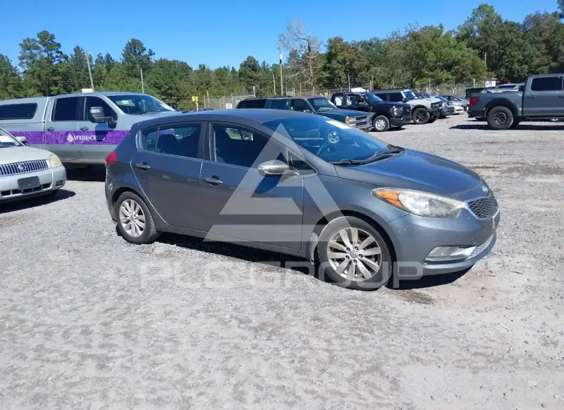 2015 KIA Forte фото