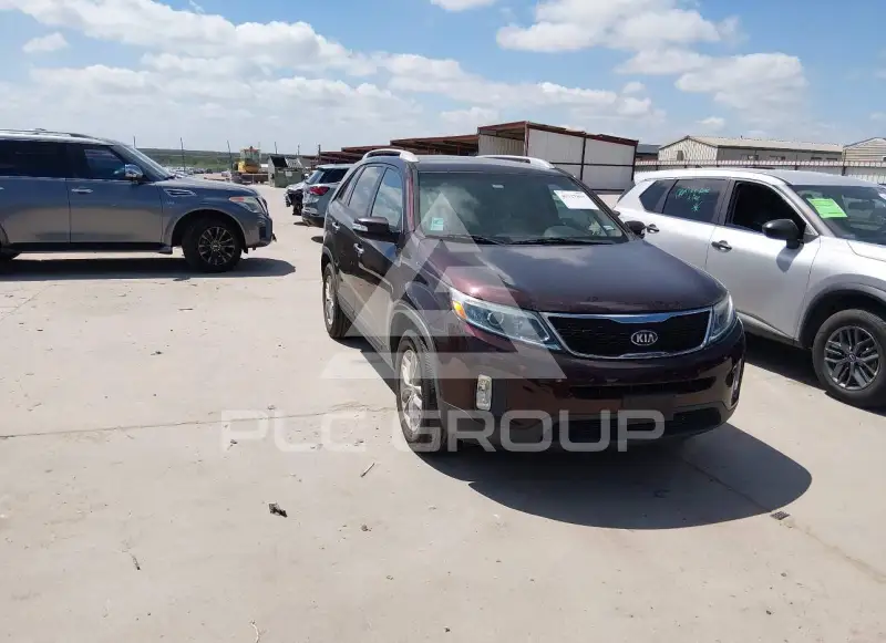 2015 KIA Sorento photo