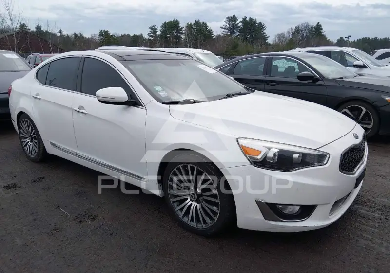 2015 KIA Cadenza photo