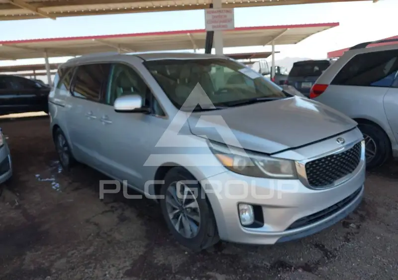 2015 KIA Sedona photo