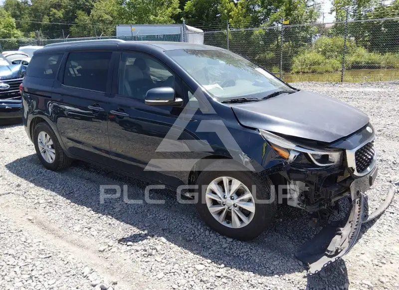 2015 KIA Sedona photo
