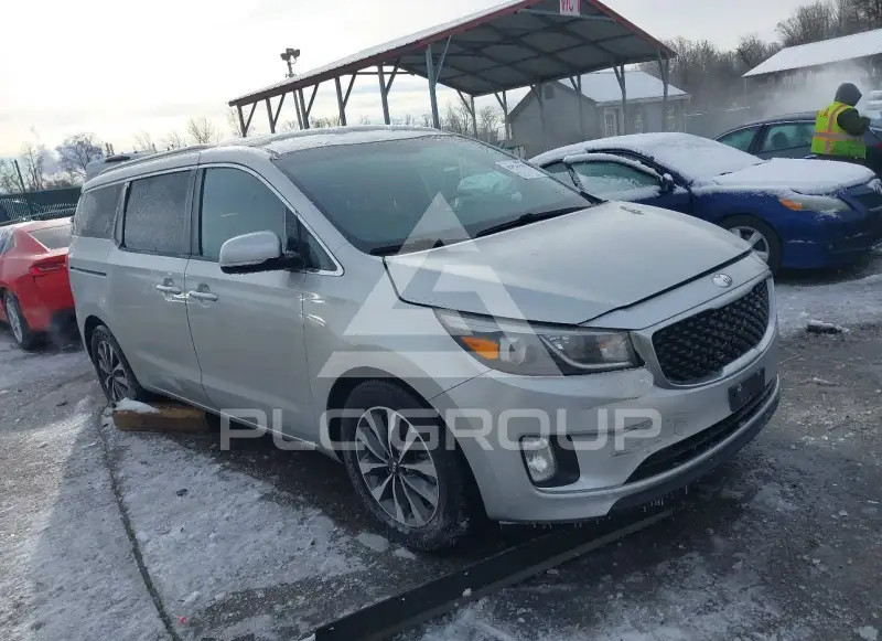 2015 KIA Sedona фото