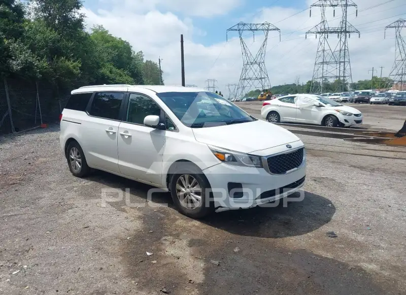 2015 KIA Sedona photo