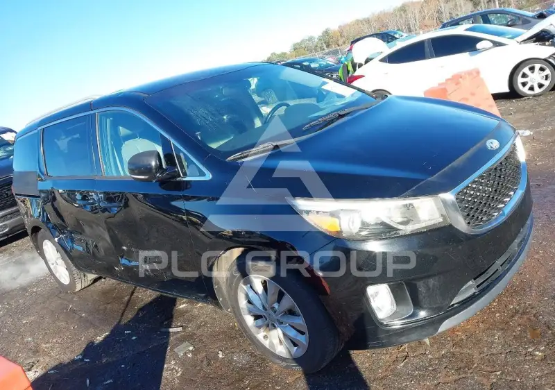 2015 KIA Sedona photo
