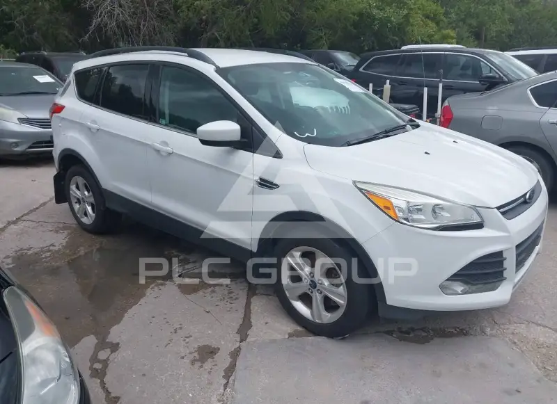 2015 Ford ESCAPE photo