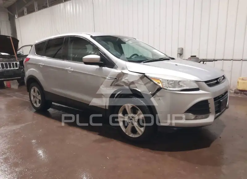 2015 Ford ESCAPE photo