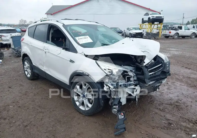 2015 Ford ESCAPE photo