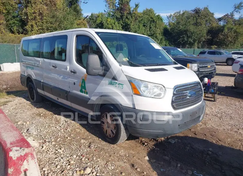 2015 Ford TRANSIT photo