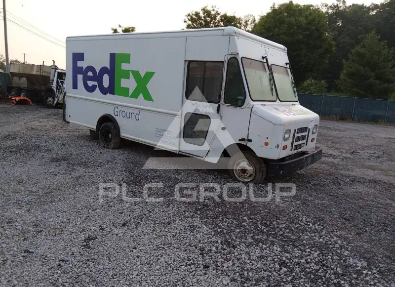 2015 Ford E-450 photo
