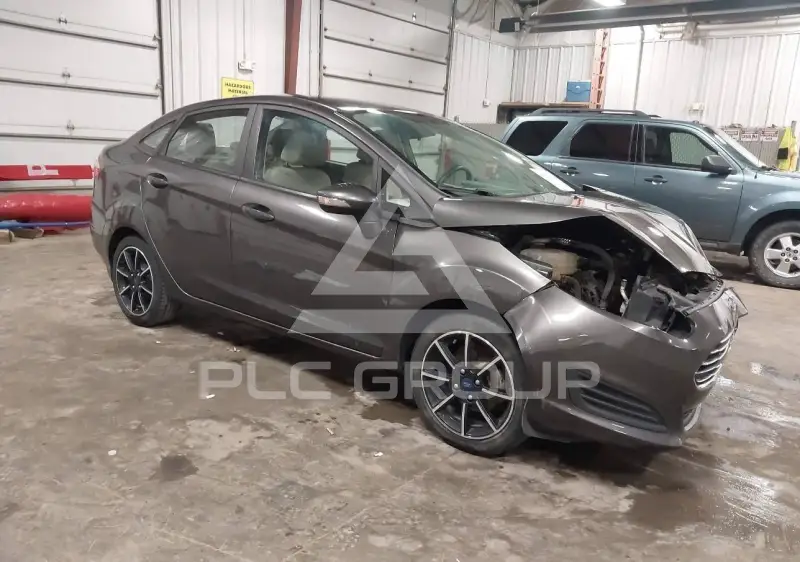 2015 Ford FIESTA фото