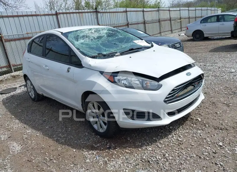 2015 Ford FIESTA фото