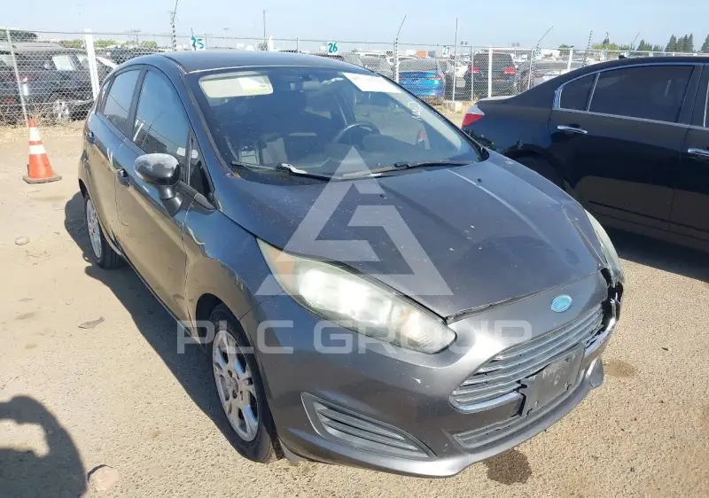 2015 Ford FIESTA photo