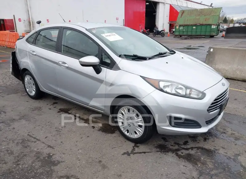 2015 Ford FIESTA photo