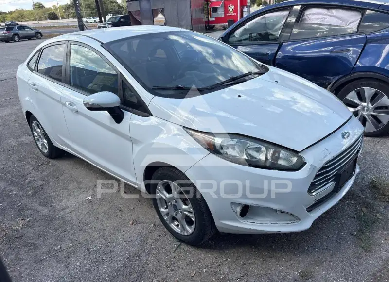 2015 Ford FIESTA photo