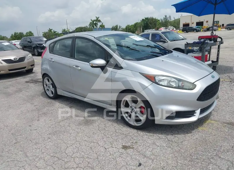 2015 Ford FIESTA photo