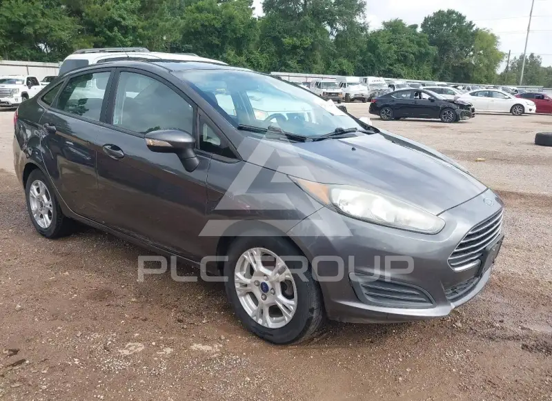 2015 Ford FIESTA фото