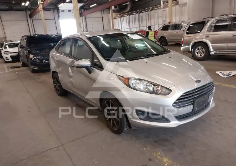 2015 Ford FIESTA фото
