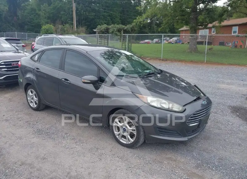 2015 Ford FIESTA фото