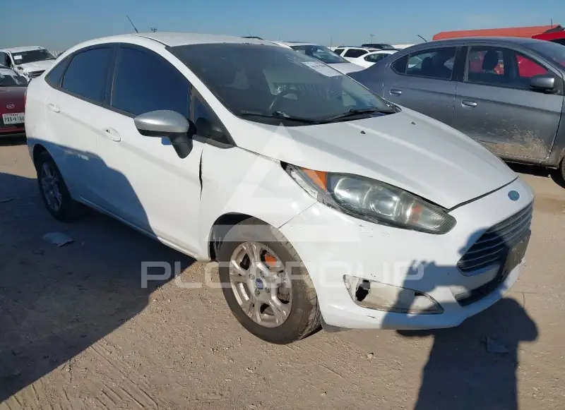 2015 Ford FIESTA photo