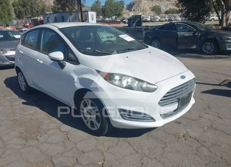 2015 Ford FIESTA фото