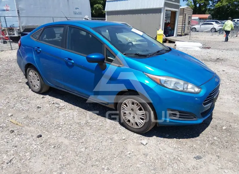 2015 Ford FIESTA photo