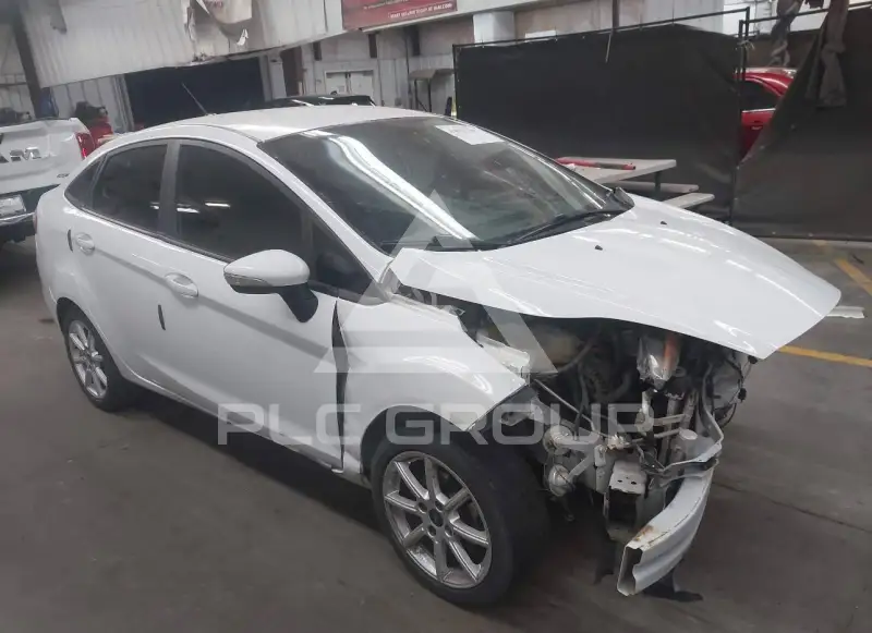 2015 Ford FIESTA photo