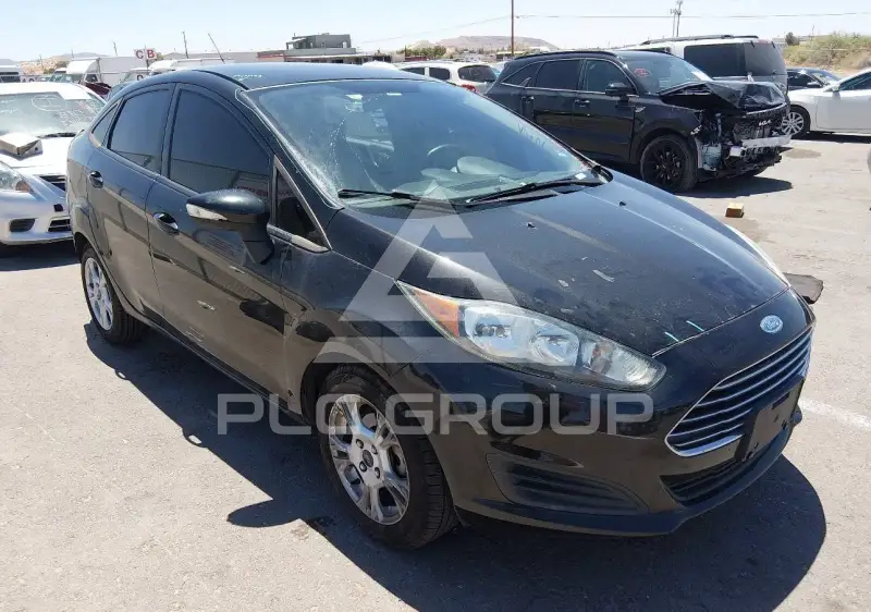 2015 Ford FIESTA photo