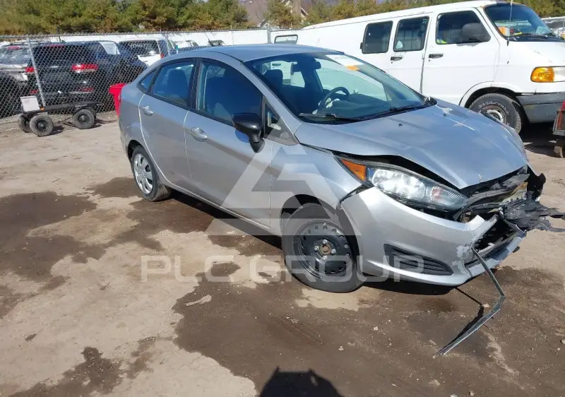 2015 Ford FIESTA photo