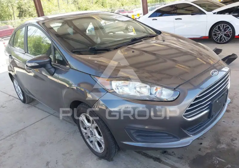 2015 Ford FIESTA photo